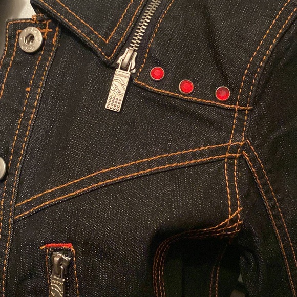 Echo red denim jacket size small dark denim wash with red stone accents - Picture 4 of 4